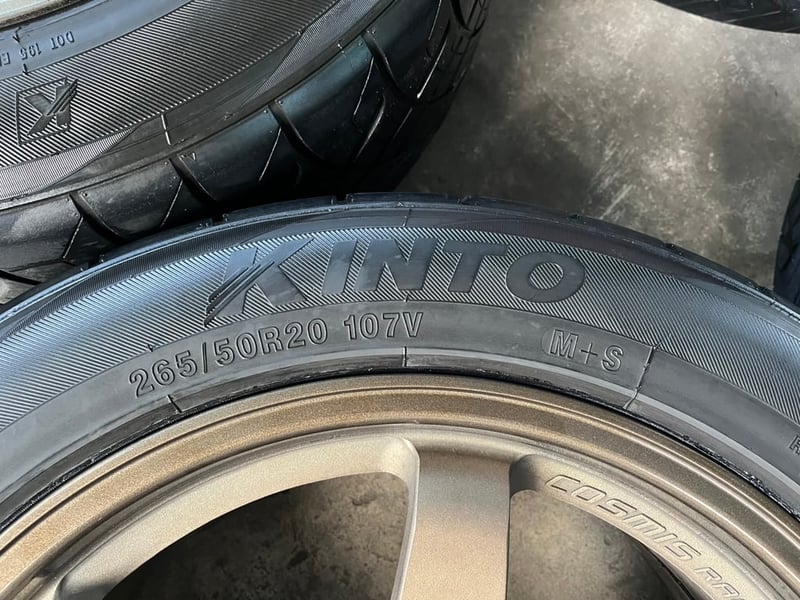 ล้อแม็ก 6รู139 TE37 (งาน COSMIS) ขอบ 20 พร้อมยาง 265-50-20 KINTO ปี 23 ล้อแม็ก 6รู139 TE37 (งาน COSMIS) ขอบ 20 พร้อมยาง 265-50-20 KINTO ปี 23