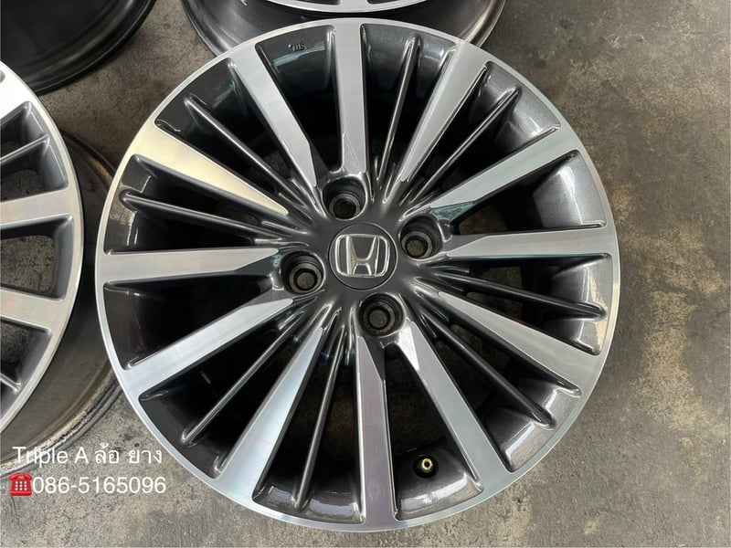 ล้อแม็ก Honda City ขอบ 15 เทาหน้าเงา สภาพสวย