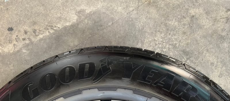 ยางใหม่ป้ายแดง 255-65-18 Goodyear ใหม่กริ๊บ ไม่ผ่านการใช้งาน