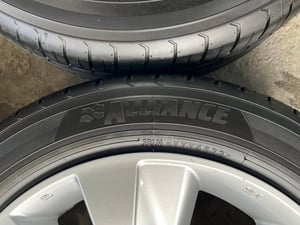 ล้อแม็ก 6รู139 Toyota ขอบ 17 พร้อมยาง 215-55-17 Alliance(Made in JAPAN) ปลายปี 23