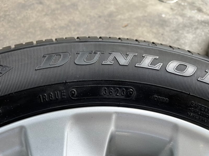 ล้อแม็ก 5รู114 Toyota Revo ขอบ 16 พร้อมยาง 215-65-16 Dunlop ปลายปี 23