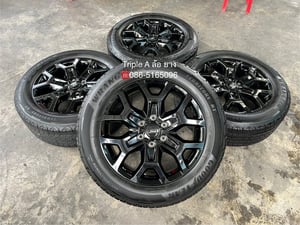 ล้อแม็กป้ายแดง Ford Everest Next-Gen Sport ขอบ 20 สีดำ พร้อมยางป้ายแดง 255-55-20 GoodYear ปี 25