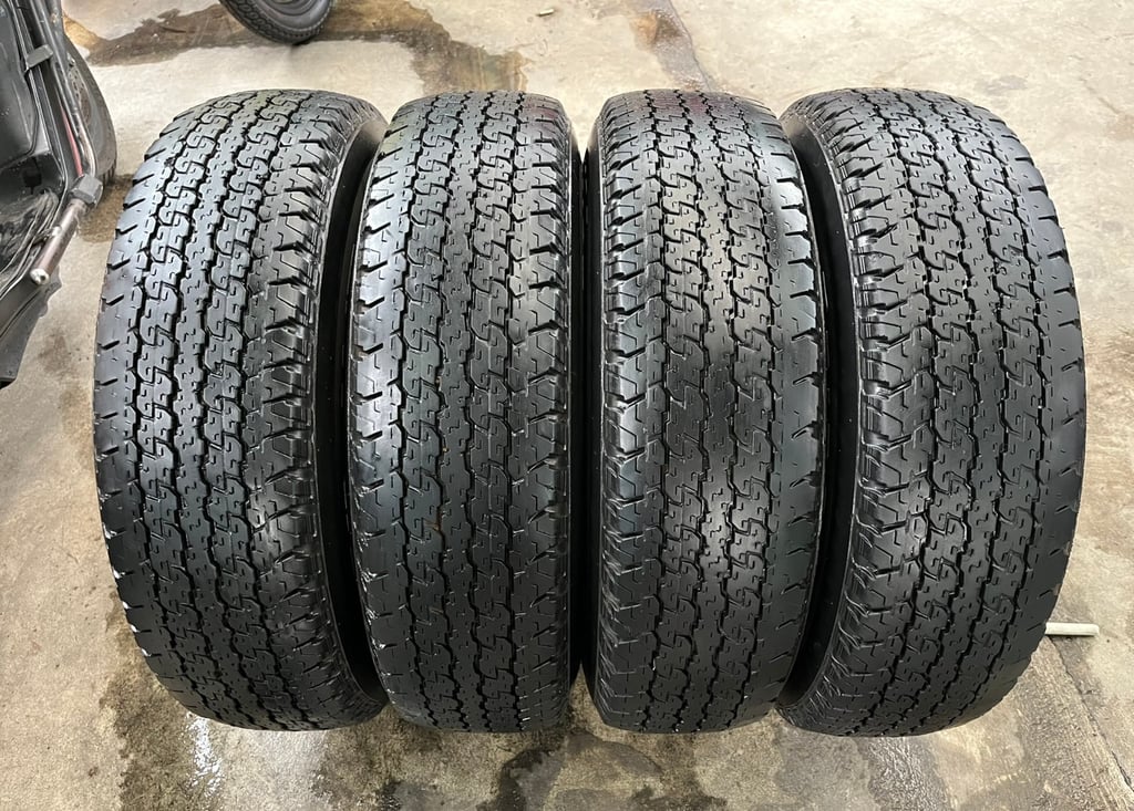 ล้อกระทะ 5รู114 Toyota ขอบ 16 สีดำ แถมยาง 205R16 Bridgestone ปลายปี 18