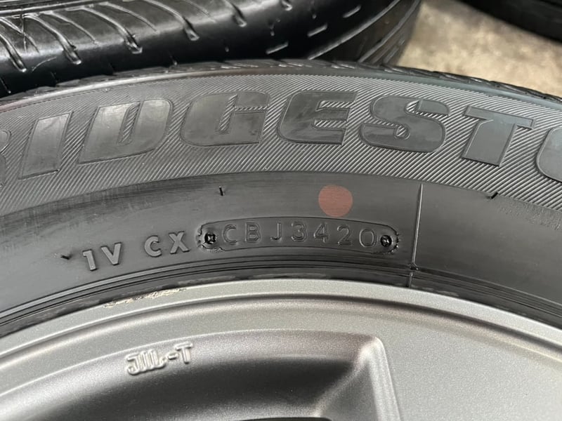 ล้อแม็ก 5รู114 Toyota Vigo Champ ขอบ 16 สีเทา พร้อมยาง 215-70-16 Bridgestone ปี 20 ล้อแม็ก 5รู114 Toyota Vigo Champ ขอบ 16 สีเทา พร้อมยาง 215-70-16 Bridgestone ปี 20