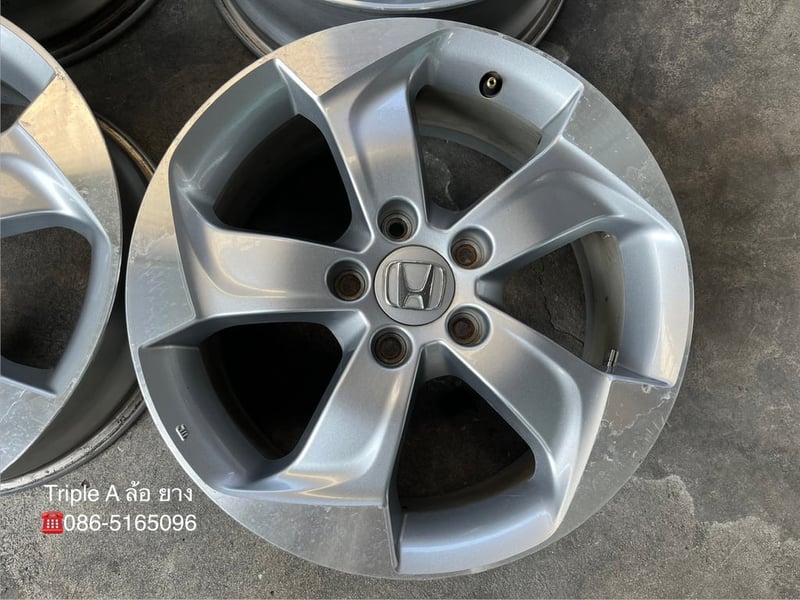 ล้อแม็ก 5รู114 Honda HRV ขอบ 17 สีบอร์นหน้าเงา