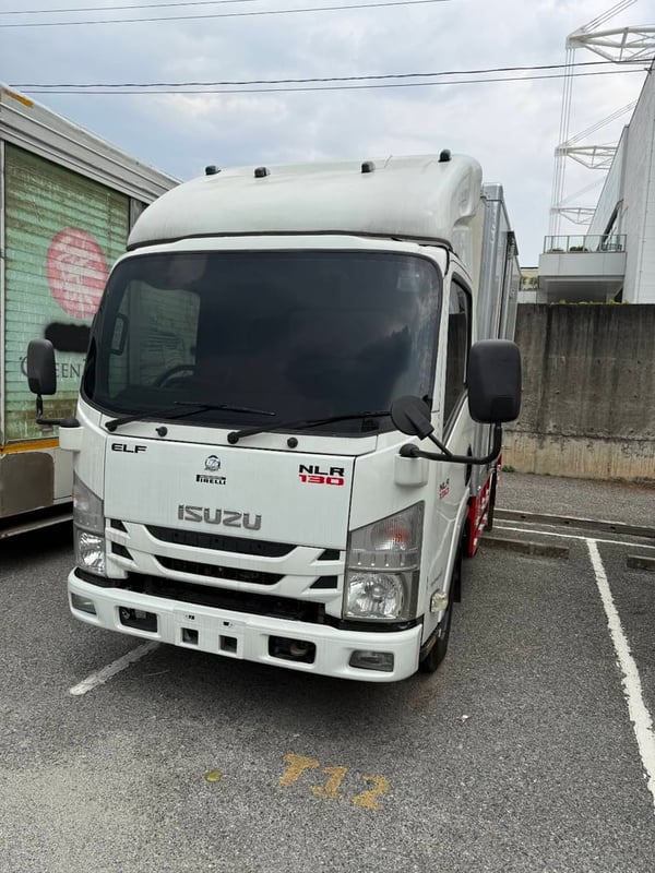 4ล้อตู้3บาน รถเข้าศูนย์เชคระยะตลอด