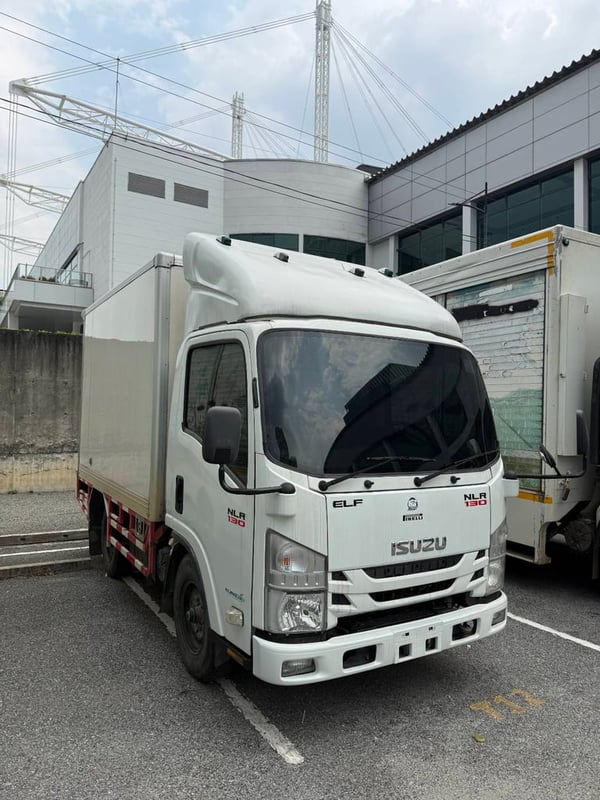 4ล้อตู้3บาน รถเข้าศูนย์เชคระยะตลอด