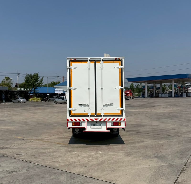 ISUZU NLR 130 ตู้เเห้ง ปี62 ตู้แห้ง ยาว3.2เมตร ISUZU NLR 130 ตู้เเห้ง ปี62 ตู้แห้ง ยาว3.2เมตร