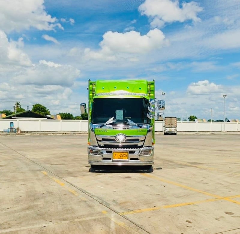 Hino FC210 ปี67 กระบะเหล็กเปิดรอบด้าน ยาว6.6เมตร ยางใหม่6เส้น กระจกไฟฟ้า Hino FC210 ปี67 กระบะเหล็กเปิดรอบด้าน ยาว6.6เมตร ยางใหม่6เส้น กระจกไฟฟ้า