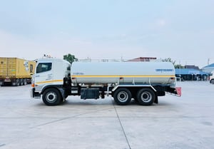 Hino FL8J260 10ล้อ เพลาเดียว บรรทุกน้ำ 16,000ลิตร Hino FL8J260 10ล้อ เพลาเดียว บรรทุกน้ำ 16,000ลิตร