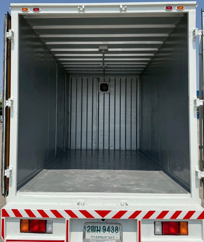 ISUZU NLR 130 ตู้เเห้ง ปี62 ตู้แห้ง ยาว3.2เมตร ISUZU NLR 130 ตู้เเห้ง ปี62 ตู้แห้ง ยาว3.2เมตร