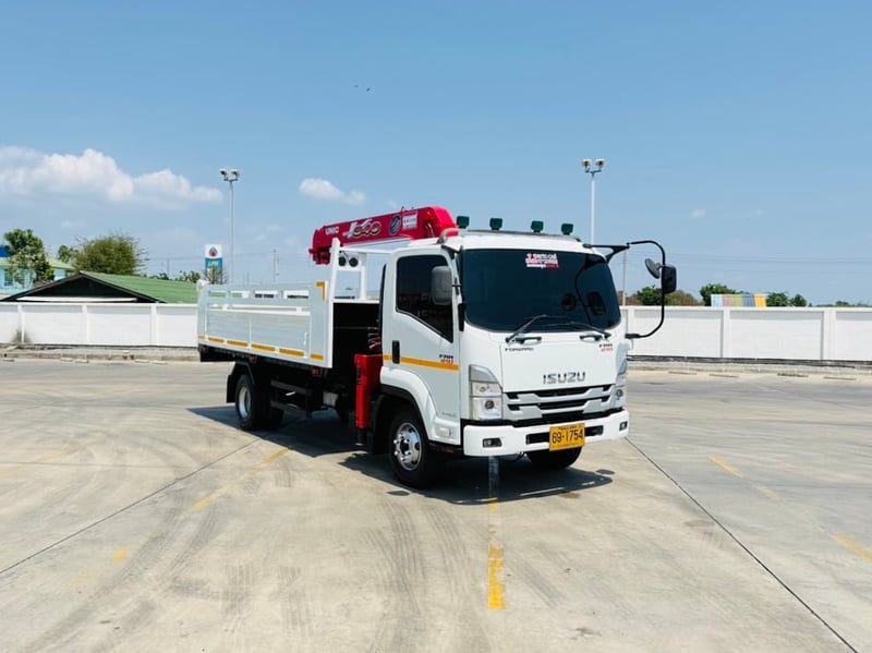 ISUZU FRR210 ปี66 ดั้มพ์ ติดเครน 3ตัน 3ปลอก