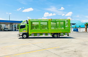 Hino FC210 ปี67 กระบะเหล็กเปิดรอบด้าน ยาว6.6เมตร ยางใหม่6เส้น กระจกไฟฟ้า Hino FC210 ปี67 กระบะเหล็กเปิดรอบด้าน ยาว6.6เมตร ยางใหม่6เส้น กระจกไฟฟ้า