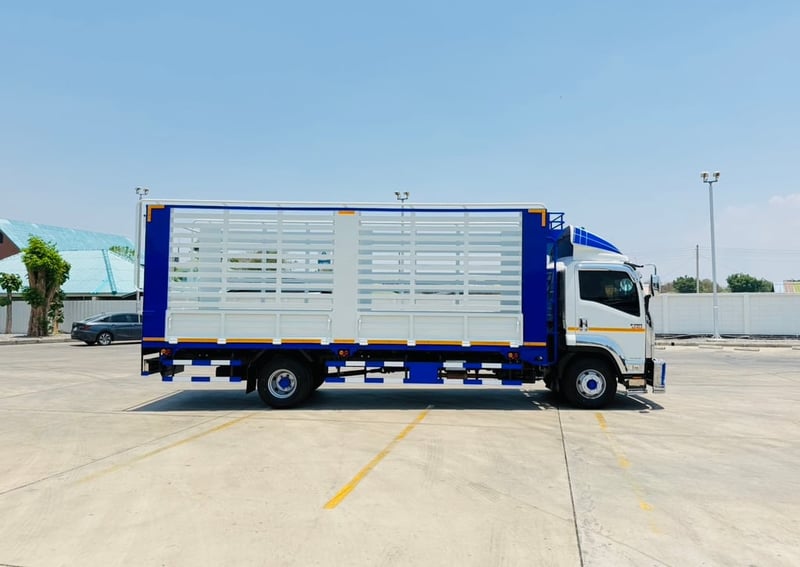 ISUZU FRR210 ปี64 กระบะคอก ยาวใน 6.45เมตร ยางใหม่6เส้น