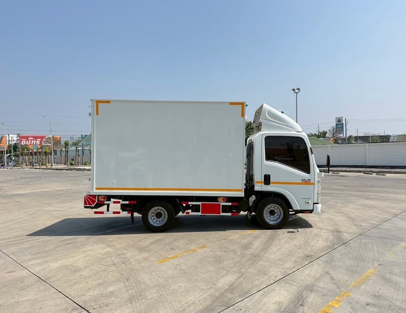 ISUZU NLR 130 ตู้เเห้ง ปี62 ตู้แห้ง ยาว3.2เมตร ISUZU NLR 130 ตู้เเห้ง ปี62 ตู้แห้ง ยาว3.2เมตร
