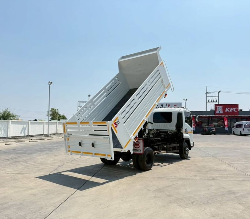ISUZU FRR210 ปี66 ดั้มพ์ 5คิว ISUZU FRR210 ปี66 ดั้มพ์ 5คิว