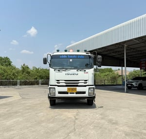 ISUZU FTR240 ปี60 ติดเครน 5ตัน 4 ปลอก กระบะ 6.90 เมตร