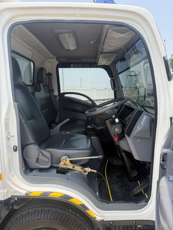 ISUZU NMR 130 MT ปี66 ดั้มพ์ 3 คิว 3 เมตร ยางใหม่6เส้น