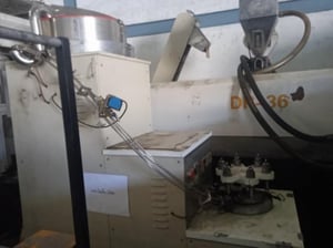 เครื่องผลิตฝาน้ำอัดลมพร้อมอุปกรณ์ DEMARK DMK-36