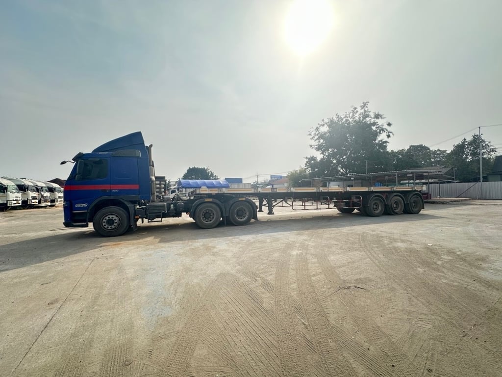VOLVO FM13 400แรงม้า รถบรรทุก 10ล้อ พื้นเรียบ ปี2011 VOLVO FM13 400แรงม้า รถบรรทุก 10ล้อ พื้นเรียบ ปี2011