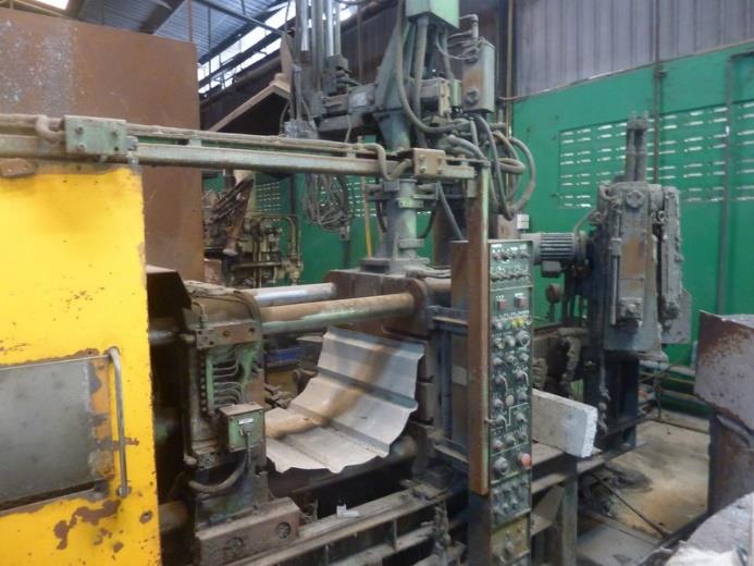 เครื่องฉีดหล่อแบบอะลูมิเนียม (ญี่ปุ่น) Clamping Force 125 ตัน