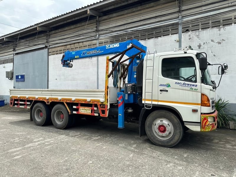 HINO FL 212แรงม้า รถหัวลากติดเครน ปี2006 เลขไมล์ 13,714 กม.