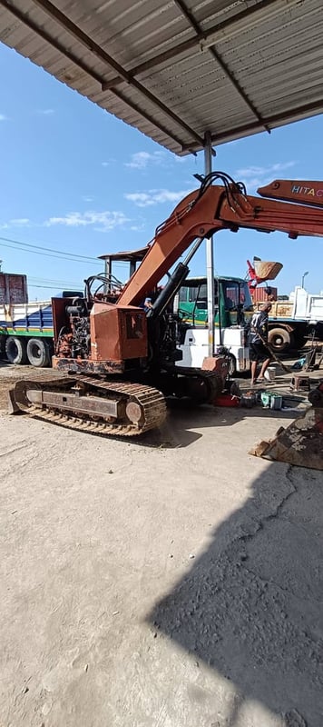 ขายรถแม็คโคร hitachi EX50u