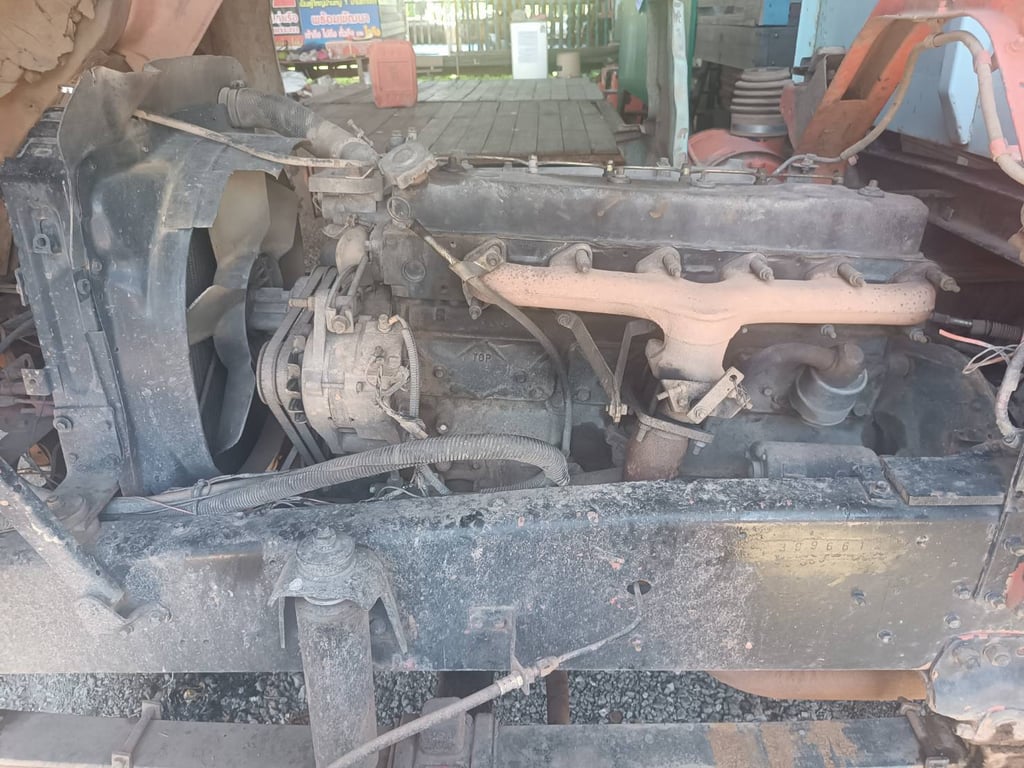 ขายรถ 6 ล้อดั้ม isuzu 160 แรง