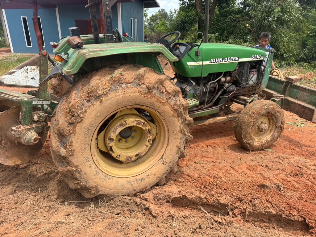ขายรถไถ john deere รุ่น 5310