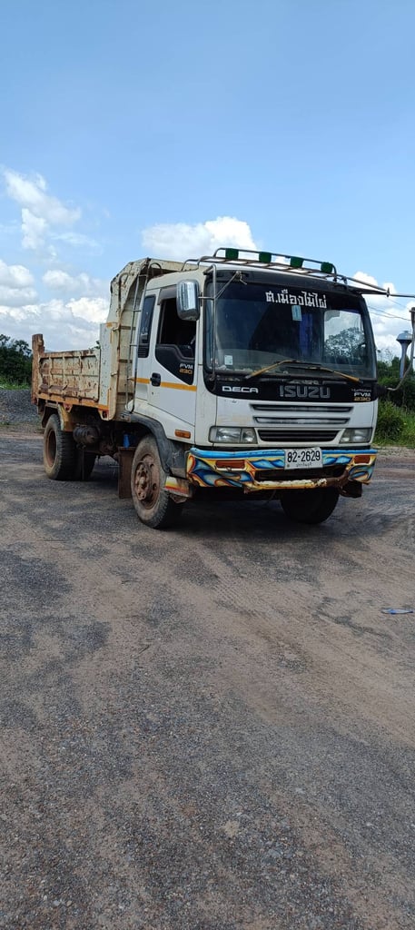 ขายรถ 6 ล้อดั้ม isuzu 195 ขายรถ 6 ล้อดั้ม isuzu 195