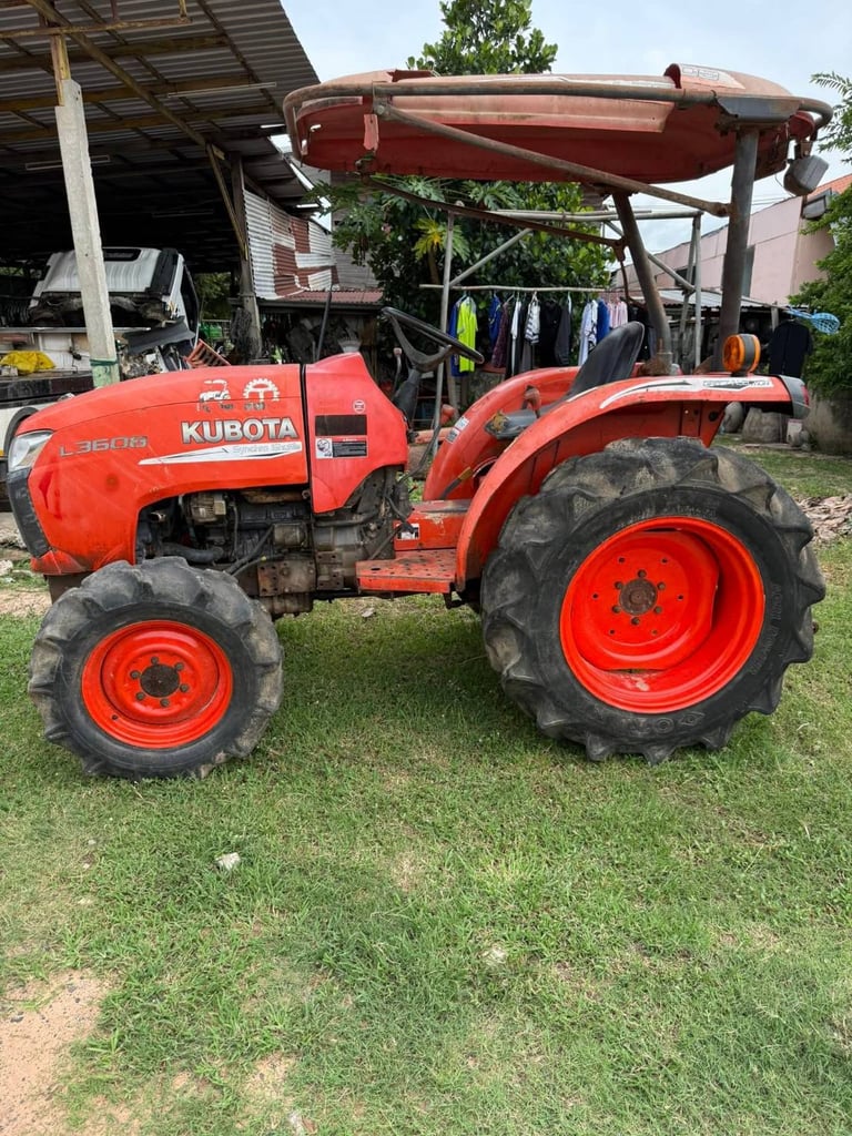 ขายรถไถคูโบต้า l 36 แรง ขายรถไถคูโบต้า l 36 แรง