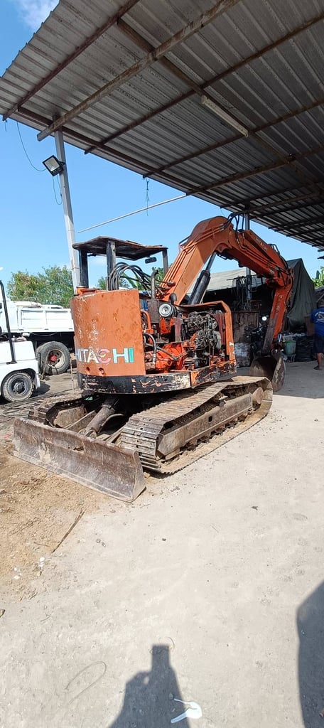 ขายรถแม็คโคร hitachi EX50u ขายรถแม็คโคร hitachi EX50u