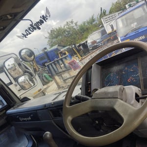 ขายรถสิบล้อ hino 186แรง