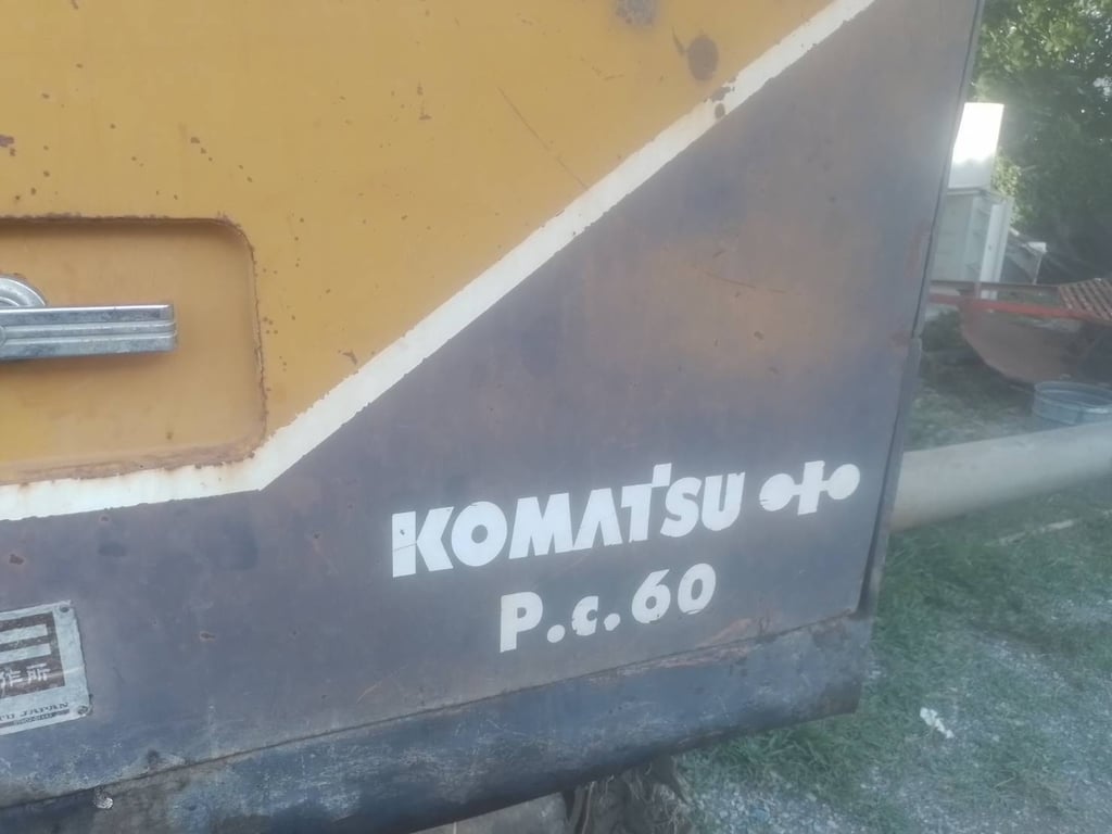 ขายรถโคมัสสุ 60-2 ขายรถโคมัสสุ 60-2