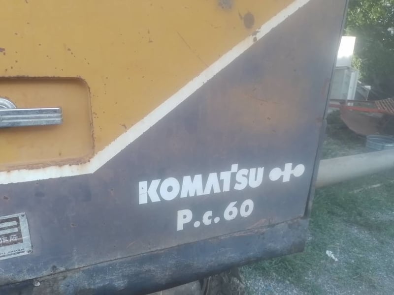 ขายรถโคมัสสุ 60-2