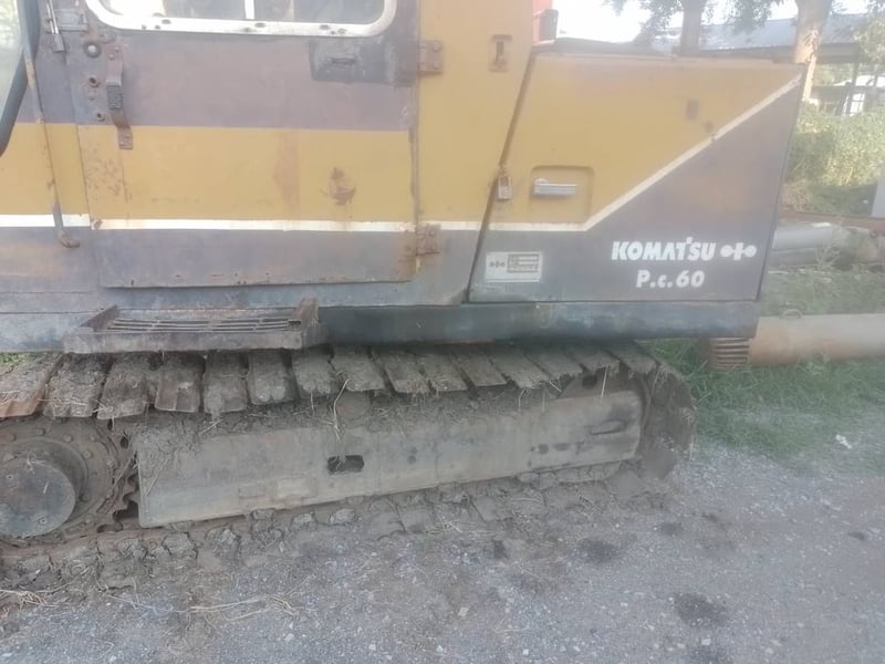 ขายรถโคมัสสุ 60-2