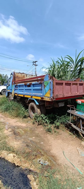 ขายรถ 6 ล้อดั้ม isuzu 165แรง