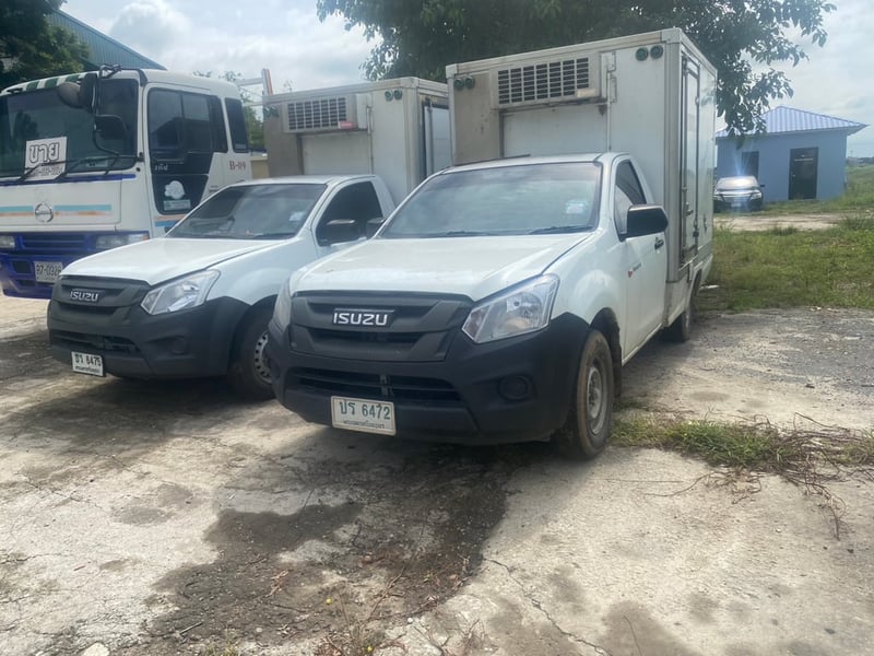 ขายรถ 4 ล้อ isuzuตู้เย็น