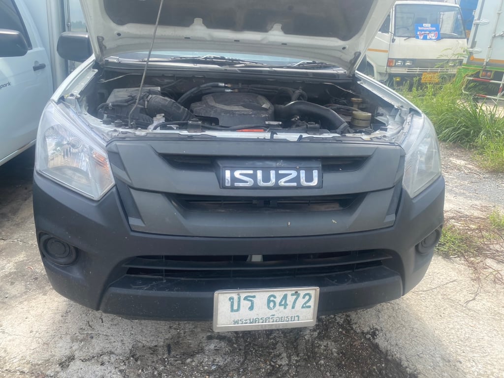 ขายรถ 4 ล้อ isuzuตู้เย็น