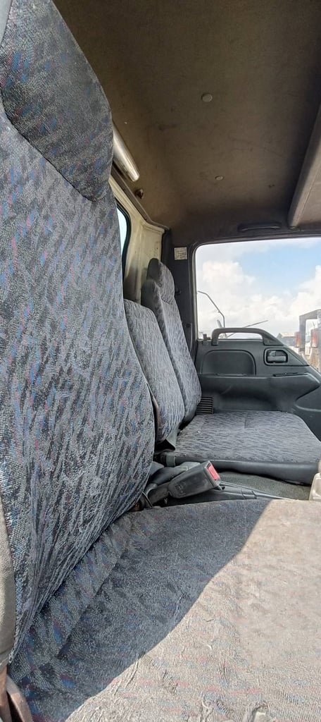 ขายรถ 6 ล้อ isuzu 125 ขายรถ 6 ล้อ isuzu 125