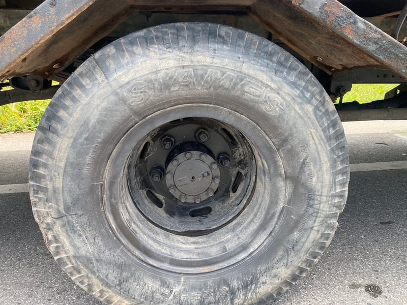 ขายรถ 6 ล้อ isuzu ติดเครน 150 แรง