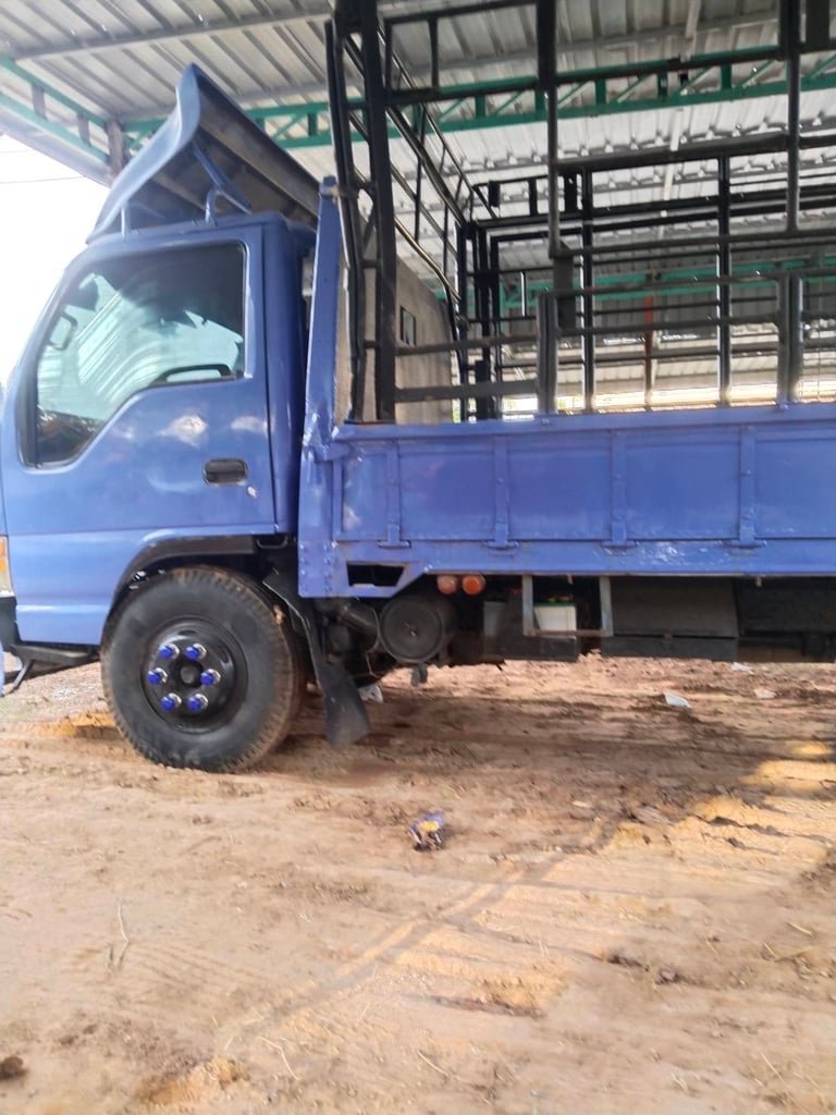 ขายรถ 6 ล้อ isuzu 120 แรง