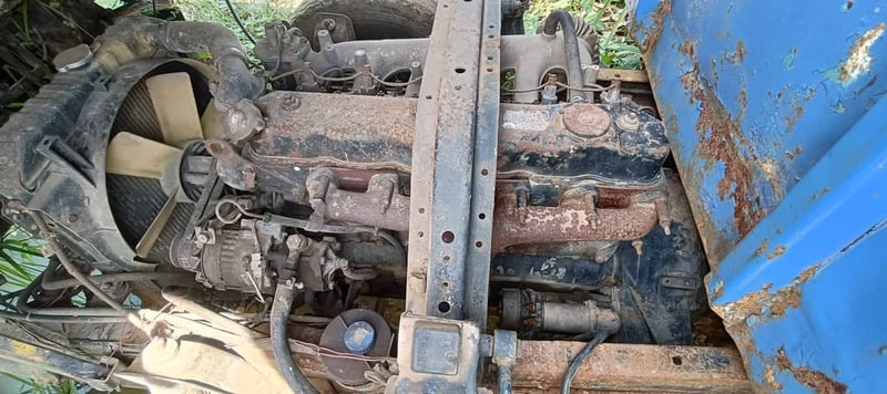 ขายรถ 6 ล้อดั้ม isuzu 165แรง