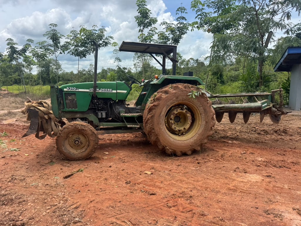 ขายรถไถ john deere รุ่น 5310 ขายรถไถ john deere รุ่น 5310