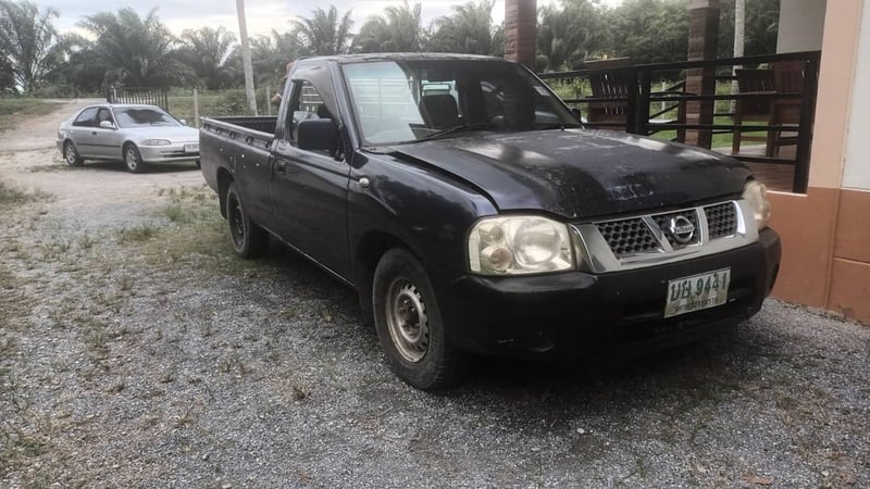 ขายรถกระบะ nissan ปี 2004