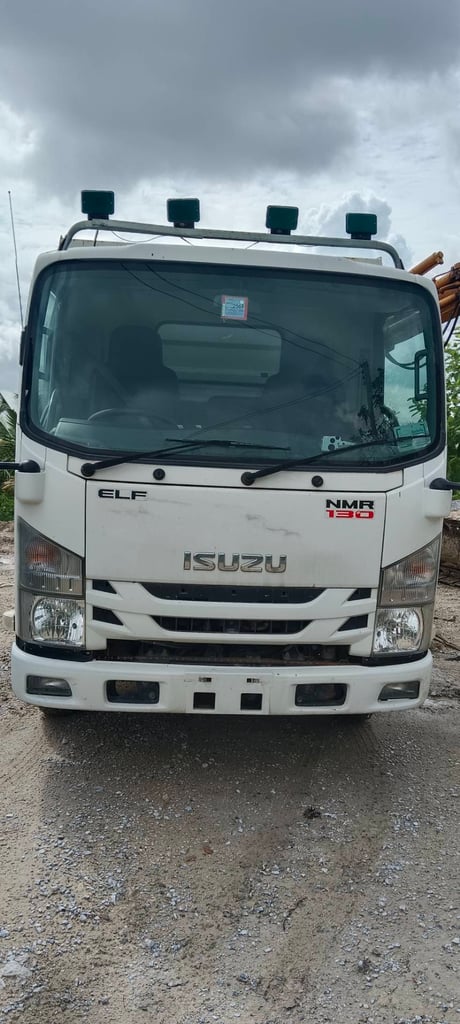 ขายรถ 6 ล้อดั้ม isuzu 130