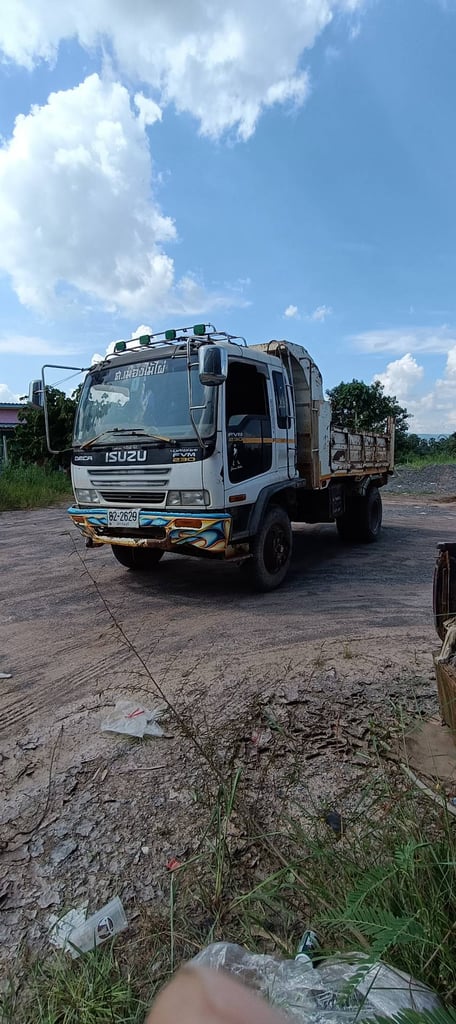 ขายรถ 6 ล้อดั้ม isuzu 195 ขายรถ 6 ล้อดั้ม isuzu 195