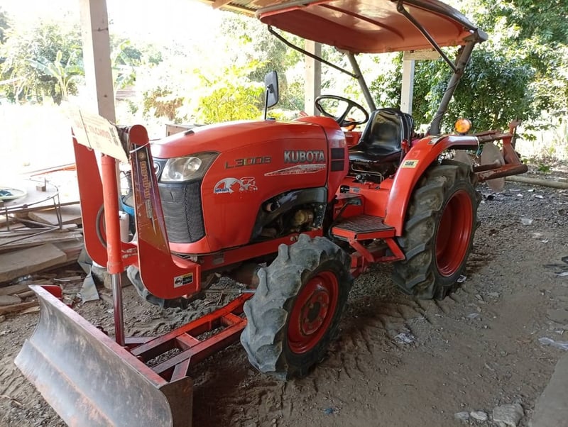 ขายรถไถคูโบต้า l 3008DT