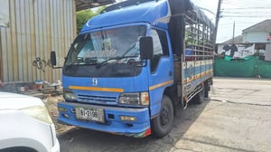 ขายรถ 6 ล้อ isuzu 130 แรงม้า