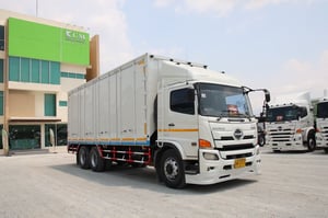 สิบล้อตู้สิบบาน HINO FL8J 260 แรง ปี 2561 (2717)